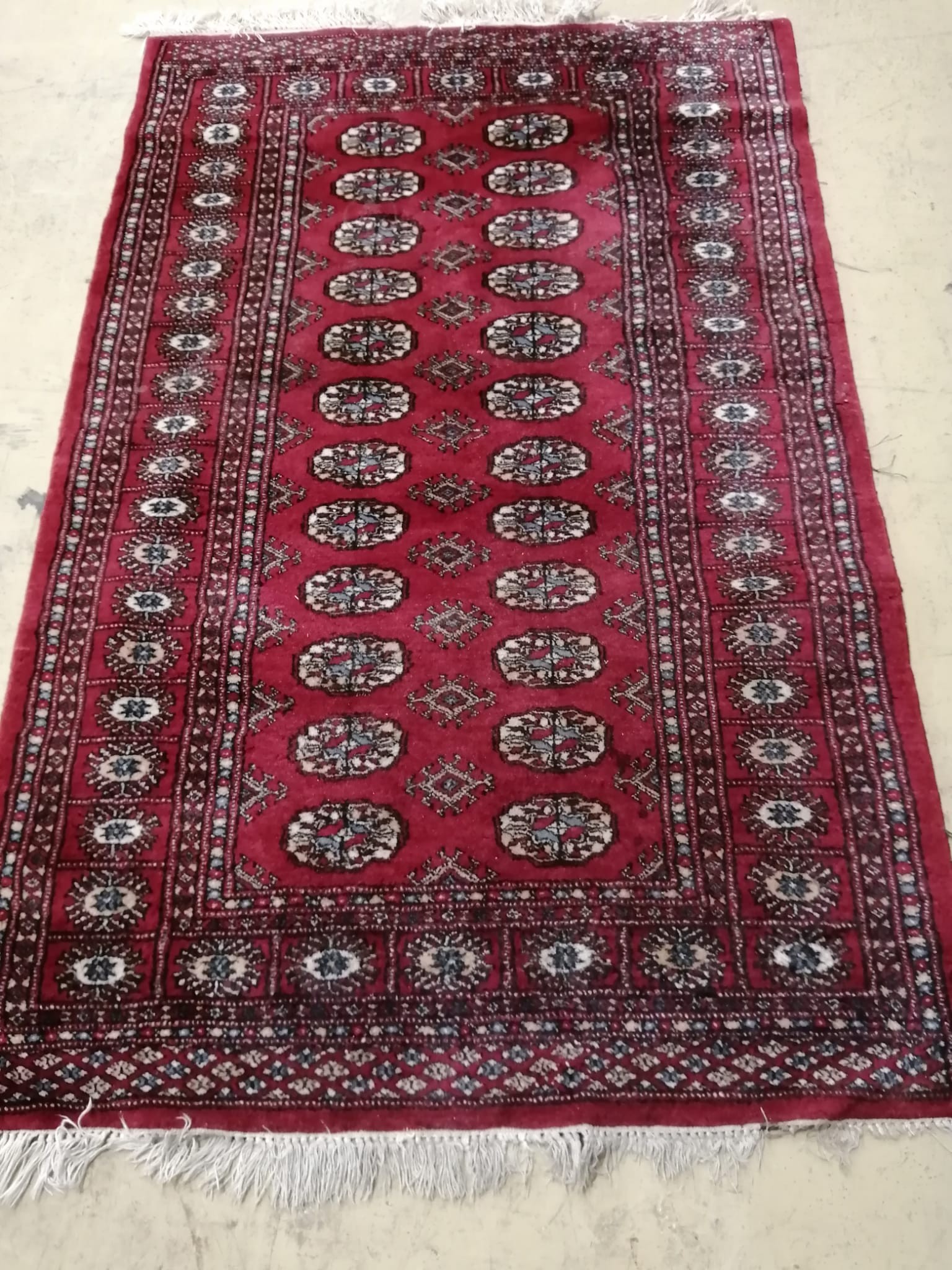 A Bokhara rug, 148 x 96cm